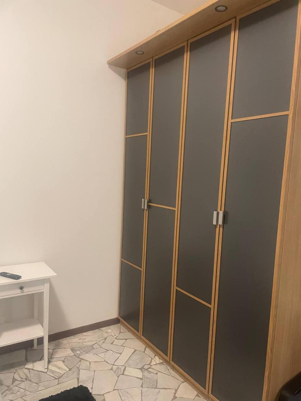 Hotel Confortevole Con Costosa Ristrutturazione In Viale Massenzio Masia Como