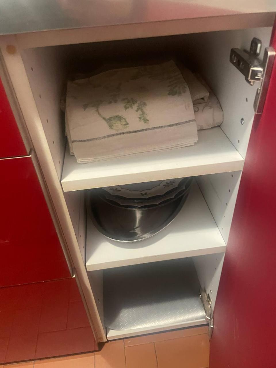 Confortevole Con Costosa Ristrutturazione In Viale Massenzio Masia