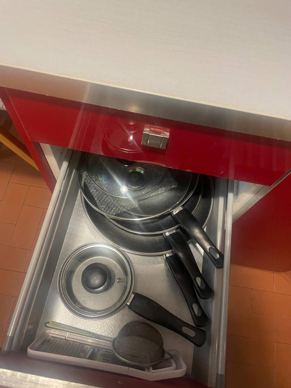 Confortevole Con Costosa Ristrutturazione In Viale Massenzio Masia Hotel