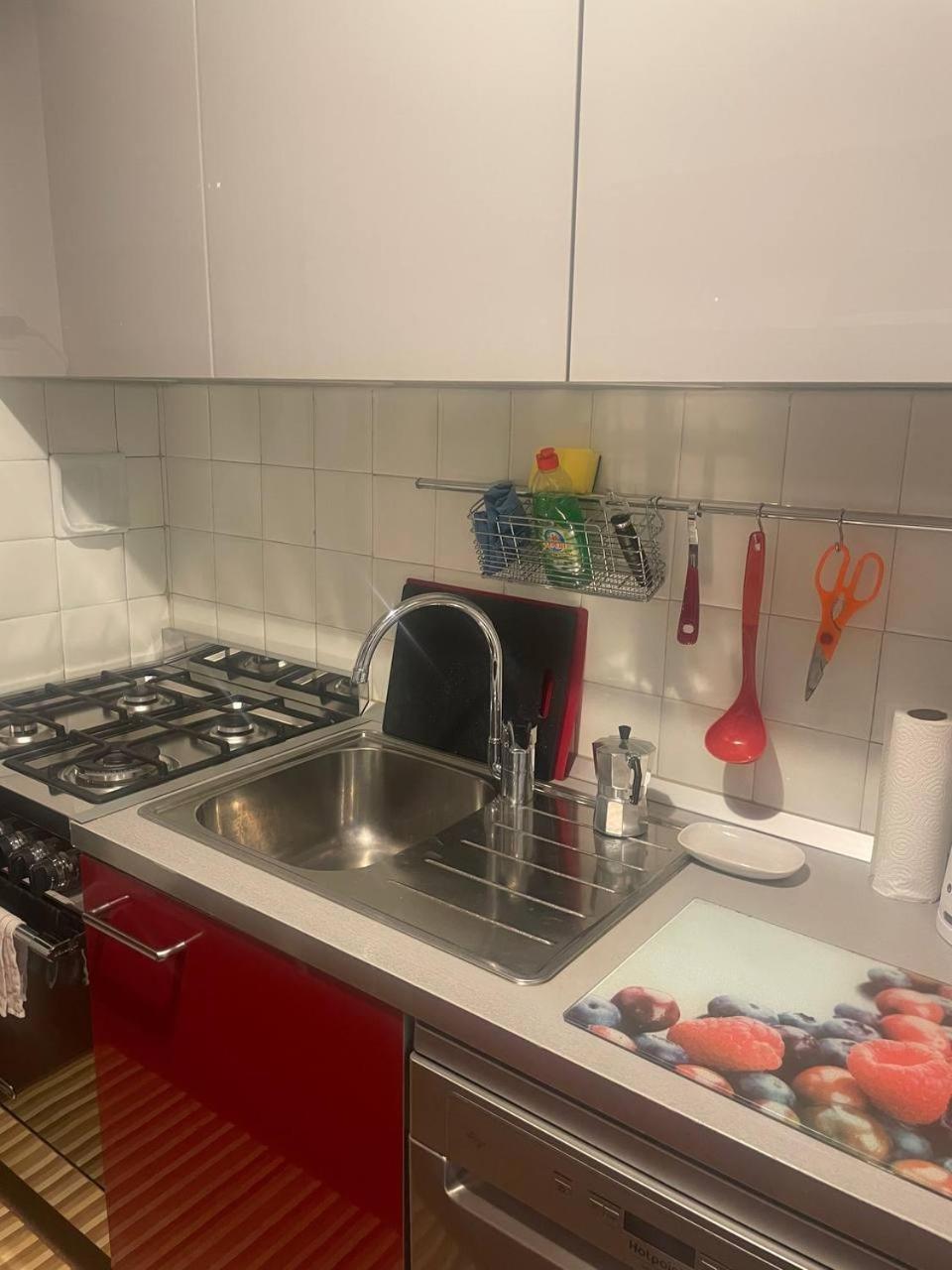 Hotel Confortevole Con Costosa Ristrutturazione In Viale Massenzio Masia